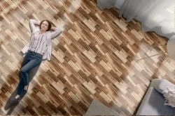 Carta da Parati superficie effetto parquet.
