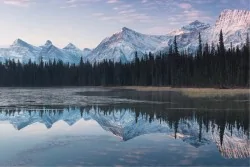 Carte da Parati Montagne con lago