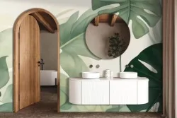 Bagno fresco e rilassante con decorazioni tropicali per pareti