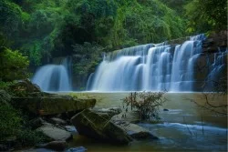 Carta da Parati Paesaggi e Natura Fiumi Cascate Laghi Tropicale