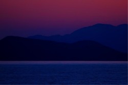 Wallpaper Landscapes and Nature Mountain Beach and Sea