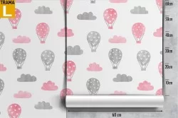 Hot air balloons and clouds pattern wallpaper for children.