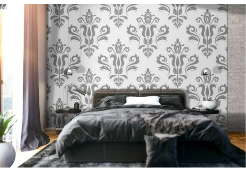 Damask pattern wallpaper with English decorations.