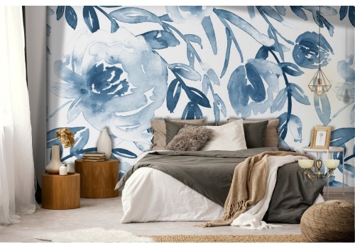 Refined blue roses wallpaper pattern.